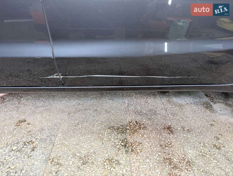 Минивэн Kia Carnival 2016 в Тернополе