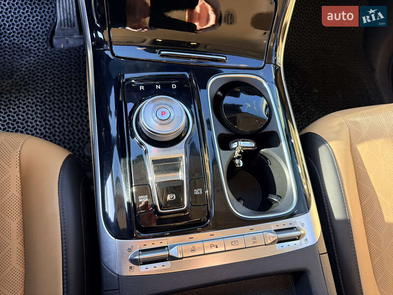 Минивэн Kia Carnival 2023 в Киеве фото 15 Минивэн Kia Carnival 2023 в Киеве