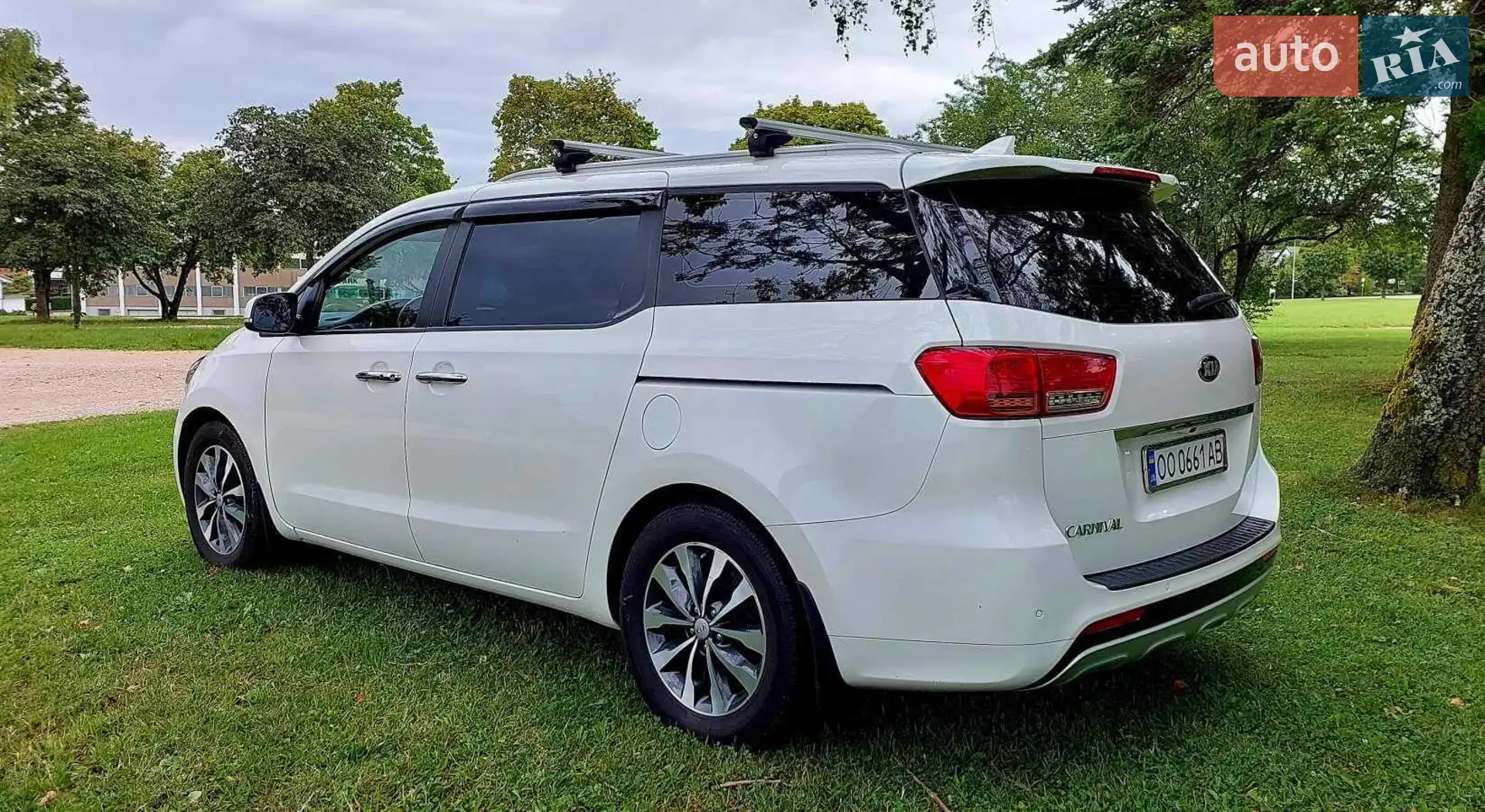 2016 Kia Carnival - мініатюра 3