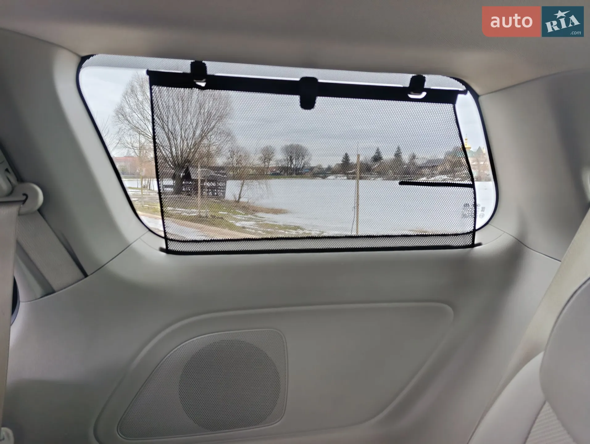 2017 Kia Carnival - мініатюра 23