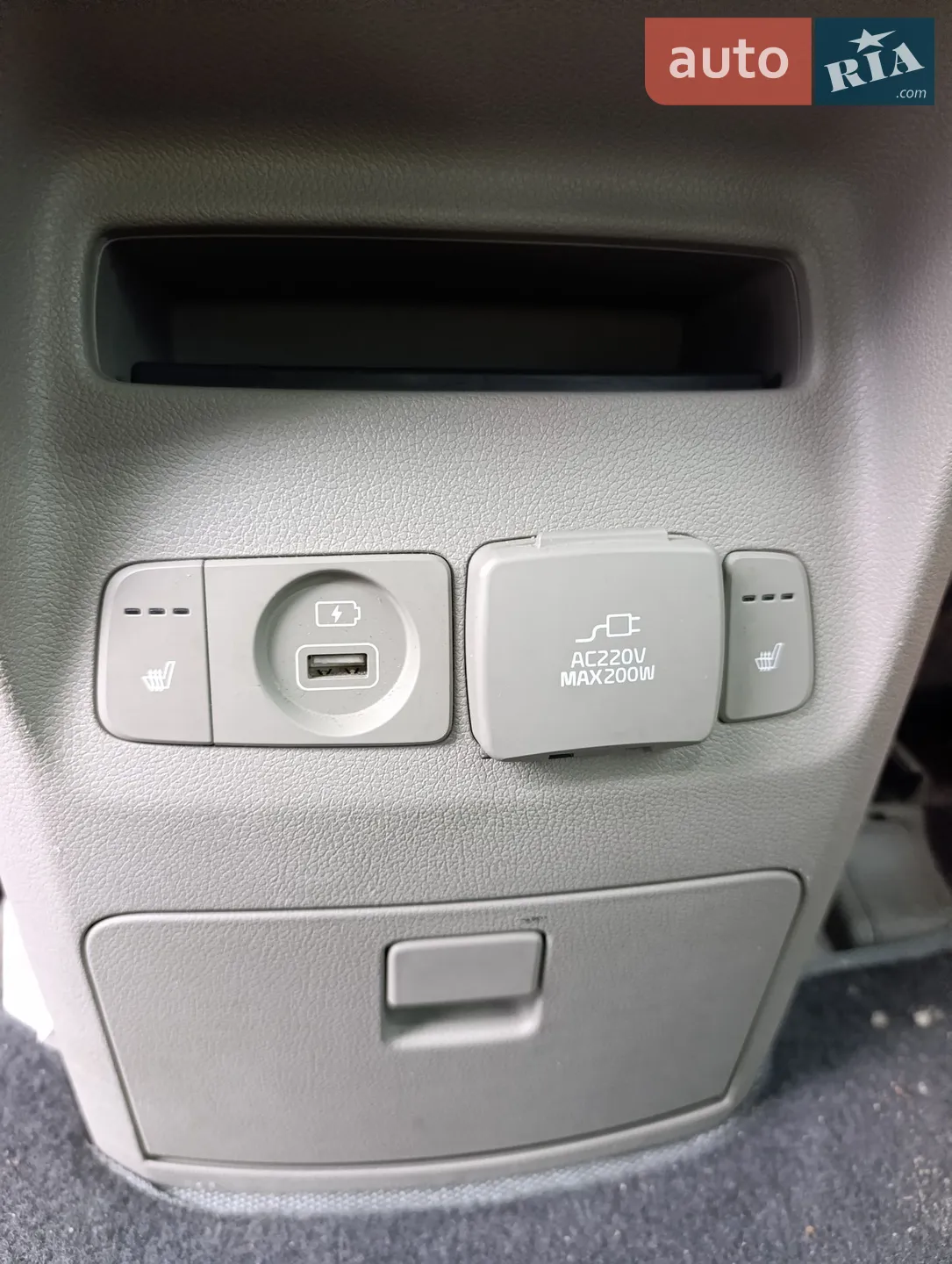2017 Kia Carnival - мініатюра 44