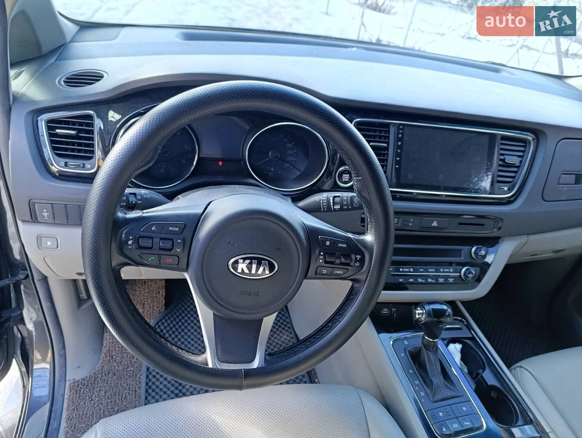 2015 Kia Carnival - мініатюра 4