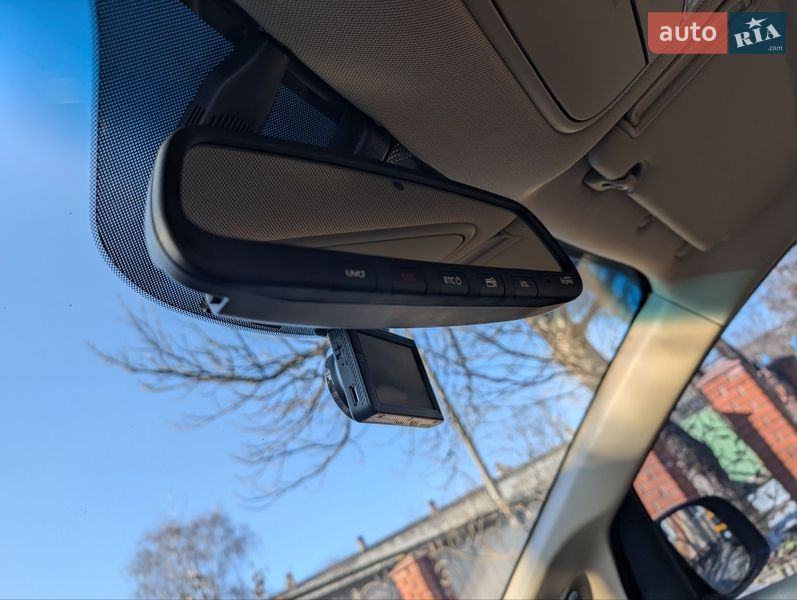 Минивэн Kia Carnival 2018 в Тернополе