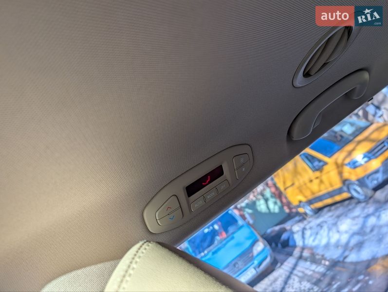 Минивэн Kia Carnival 2018 в Тернополе