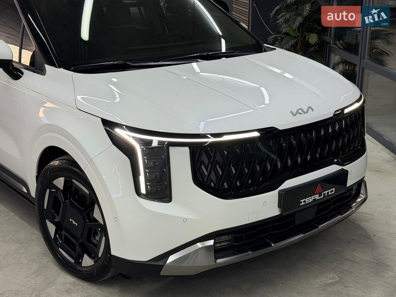 Минивэн Kia Carnival 2024 в Одессе