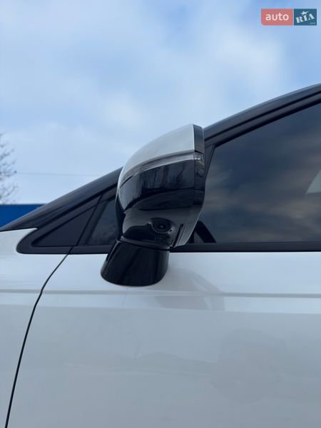 Минивэн Kia Carnival 2023 в Бердичеве