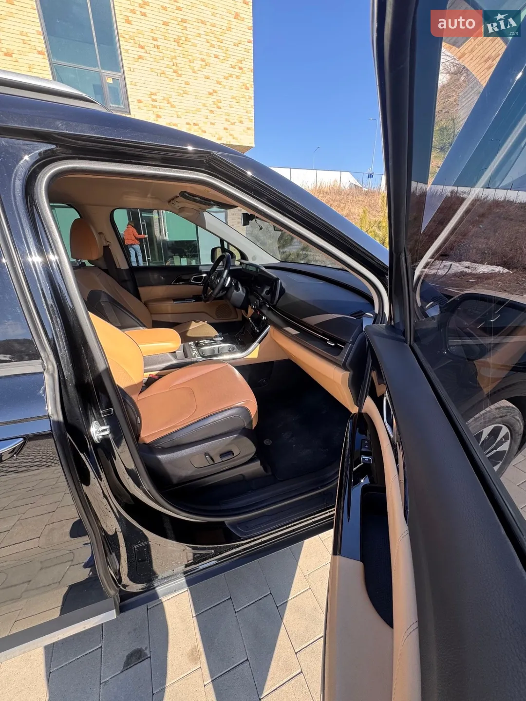 2020 Kia Carnival - мініатюра 10