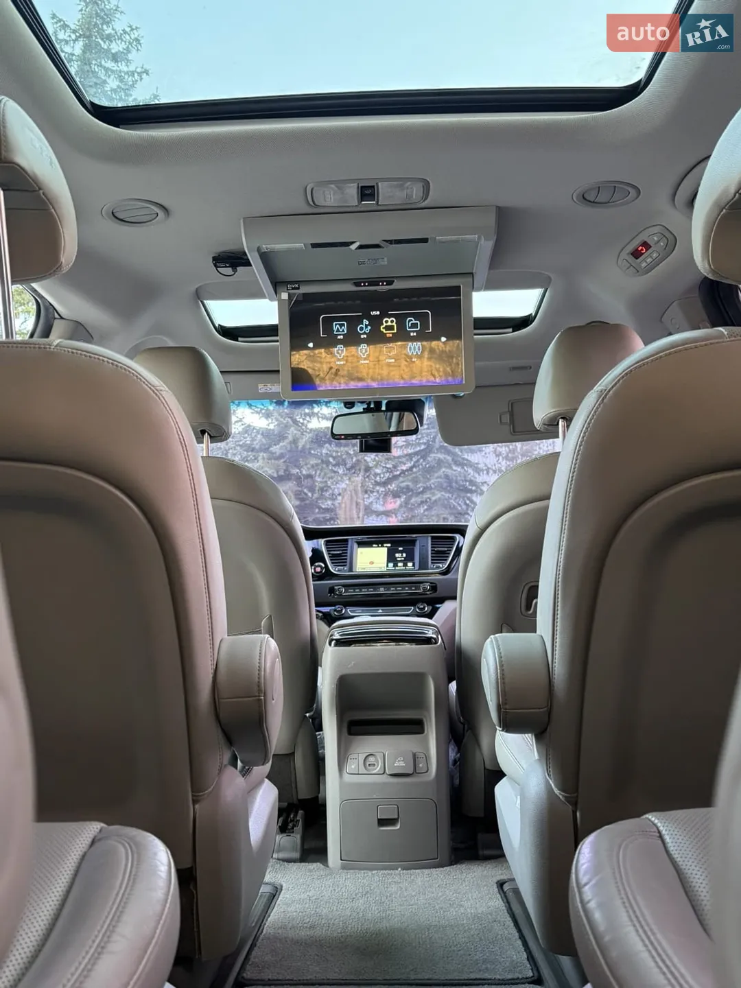 2015 Kia Carnival - мініатюра 13