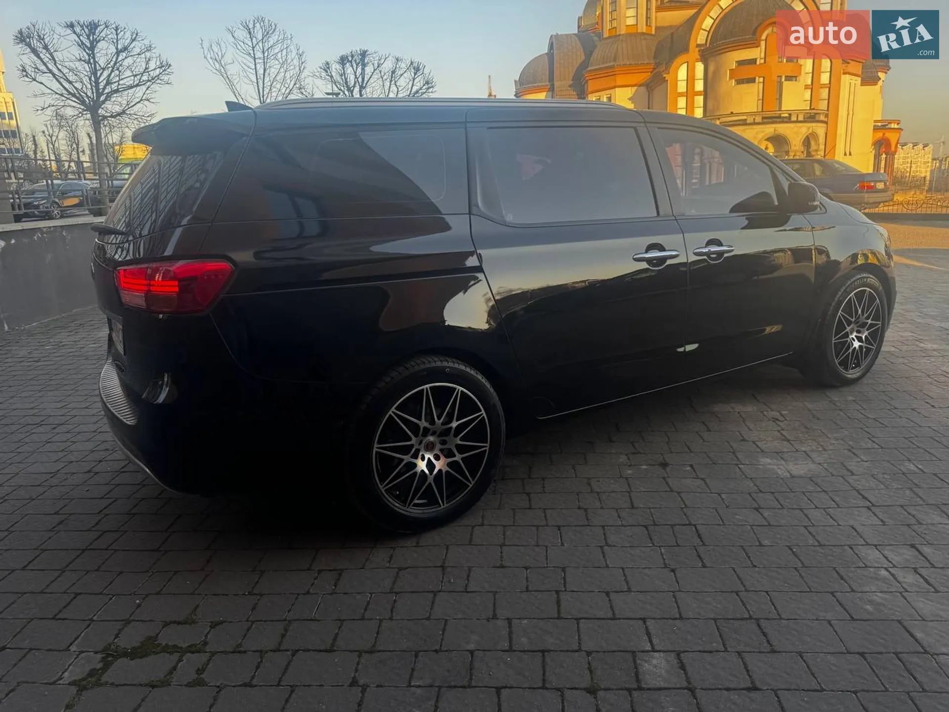 2015 Kia Carnival - мініатюра 6
