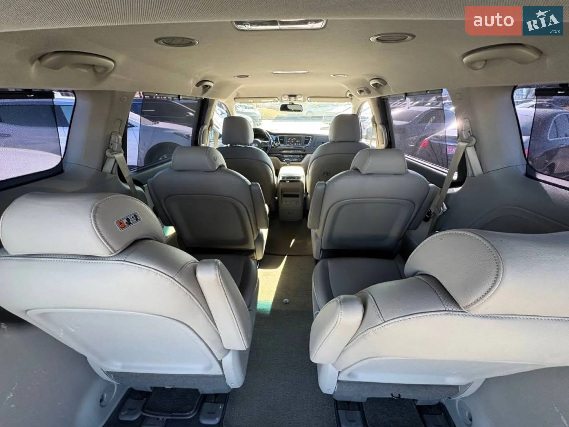 2019 Kia Carnival - мініатюра 29