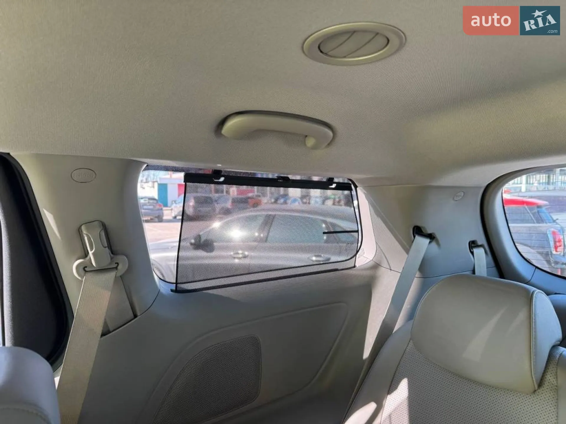 2019 Kia Carnival - мініатюра 33