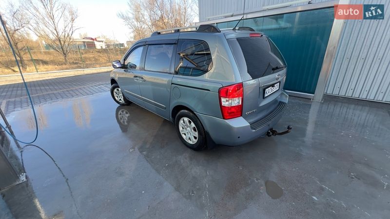Минивэн Kia Carnival 2007 в Киеве