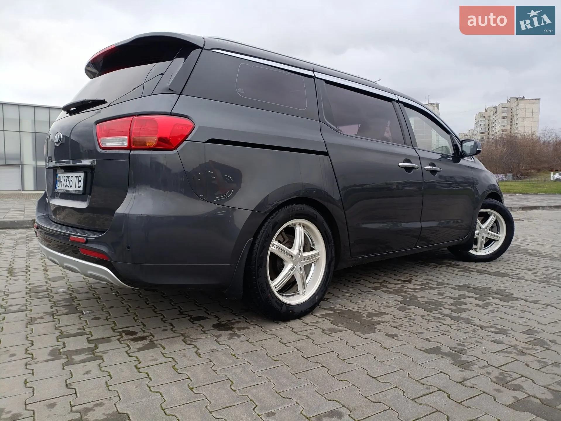2018 Kia Carnival - мініатюра 12