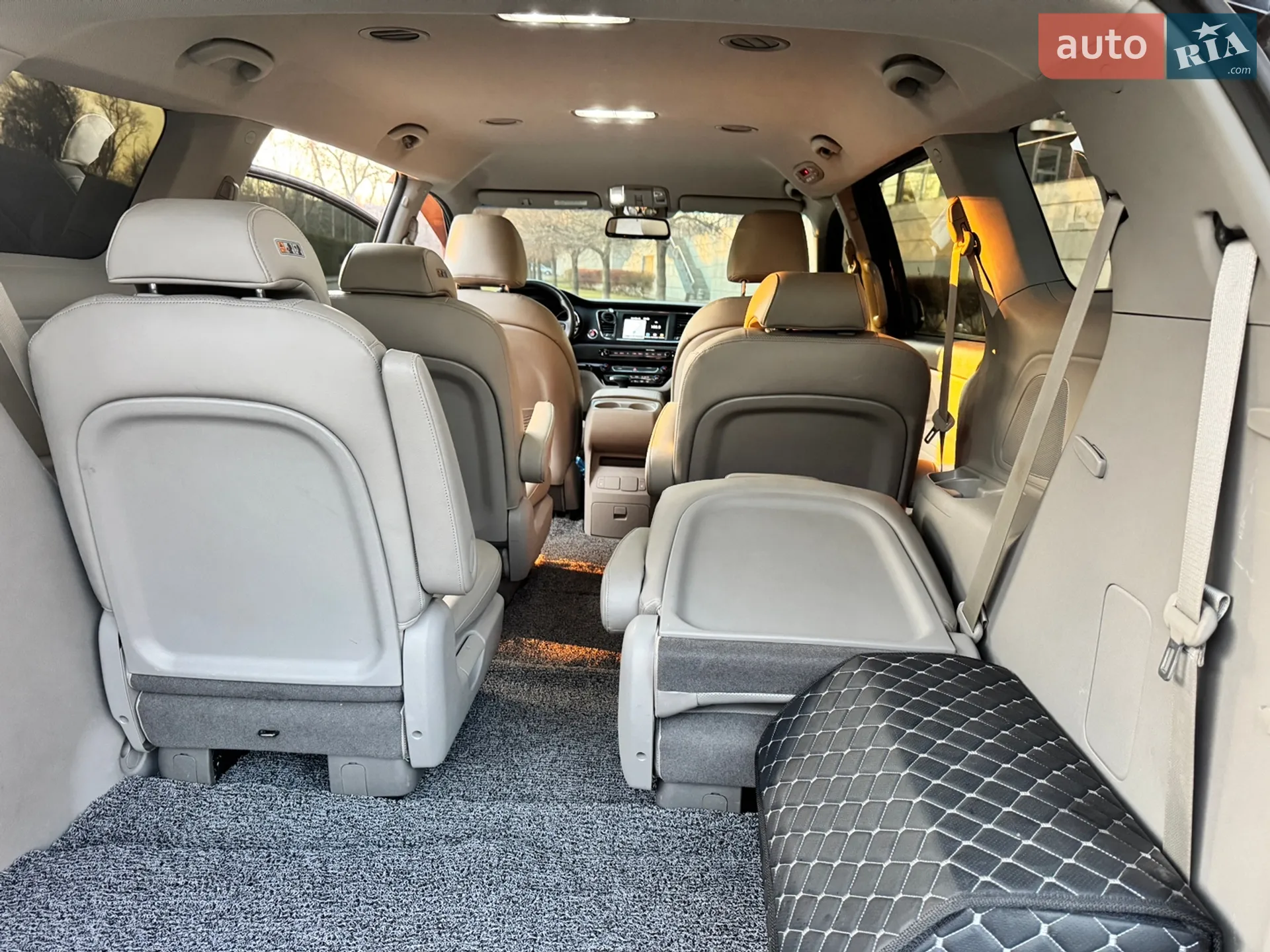 2018 Kia Carnival - мініатюра 22