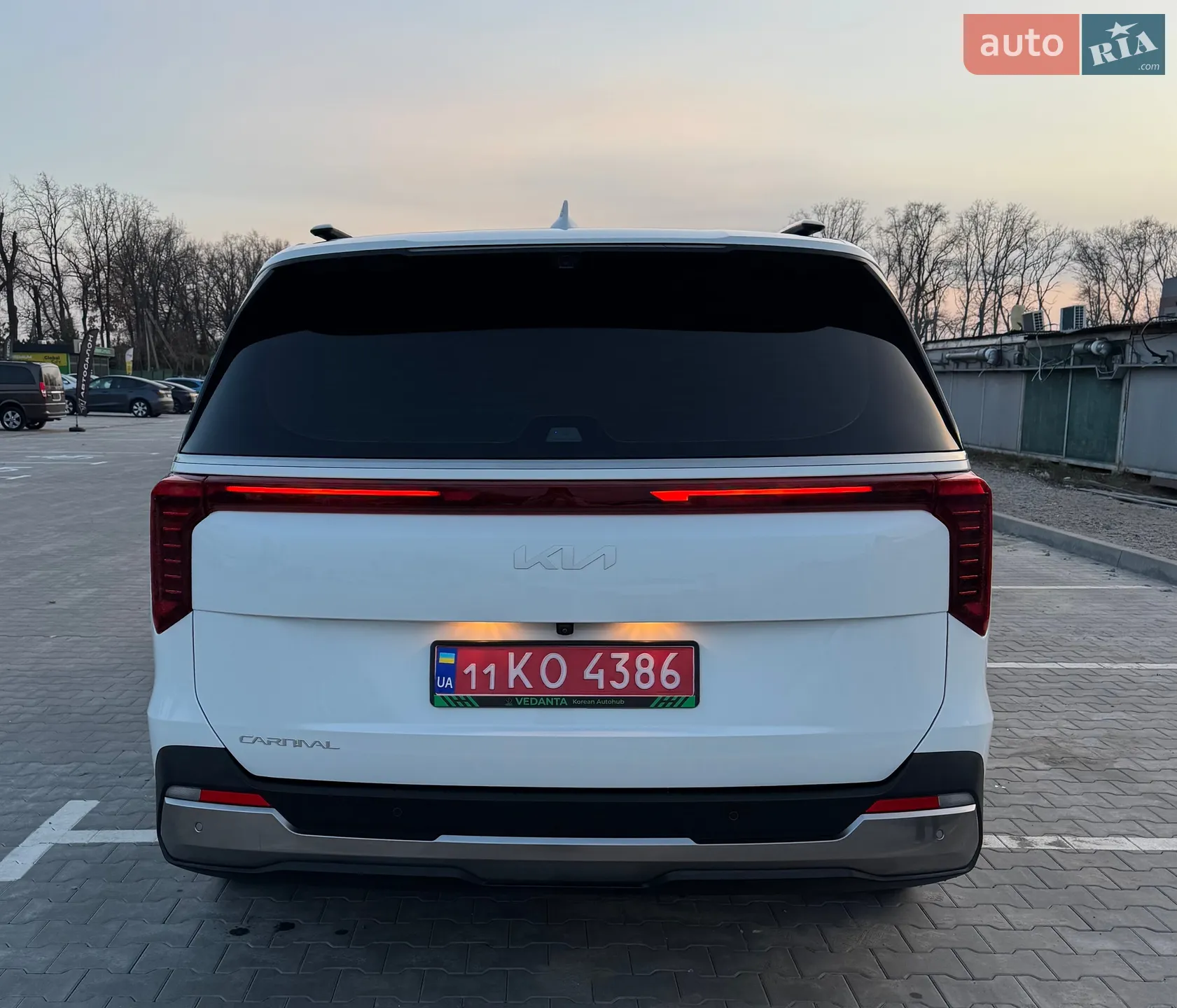 2024 Kia Carnival - мініатюра 14