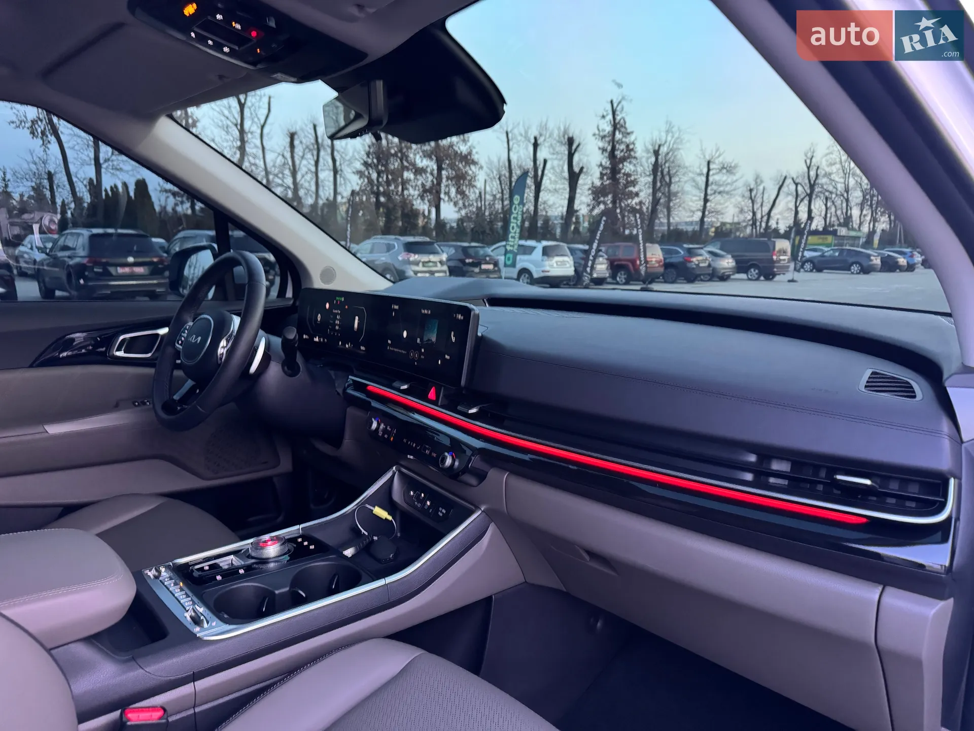 2024 Kia Carnival - мініатюра 32