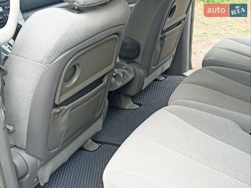 Минивэн Kia Carnival 2007 в Шостке