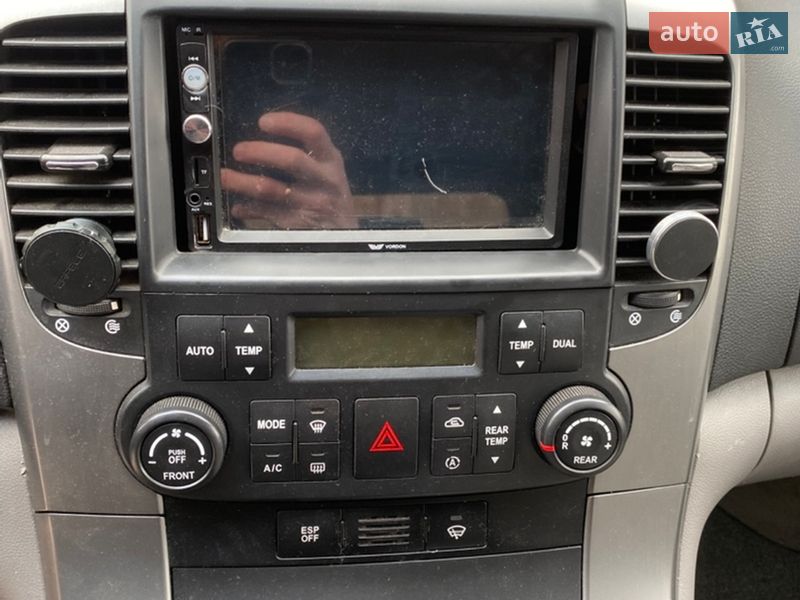 Минивэн Kia Carnival 2006 в Полтаве