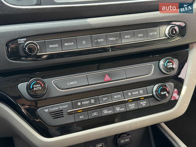 Минивэн Kia Carnival 2019 в Киеве фото 28 Минивэн Kia Carnival 2019 в Киеве