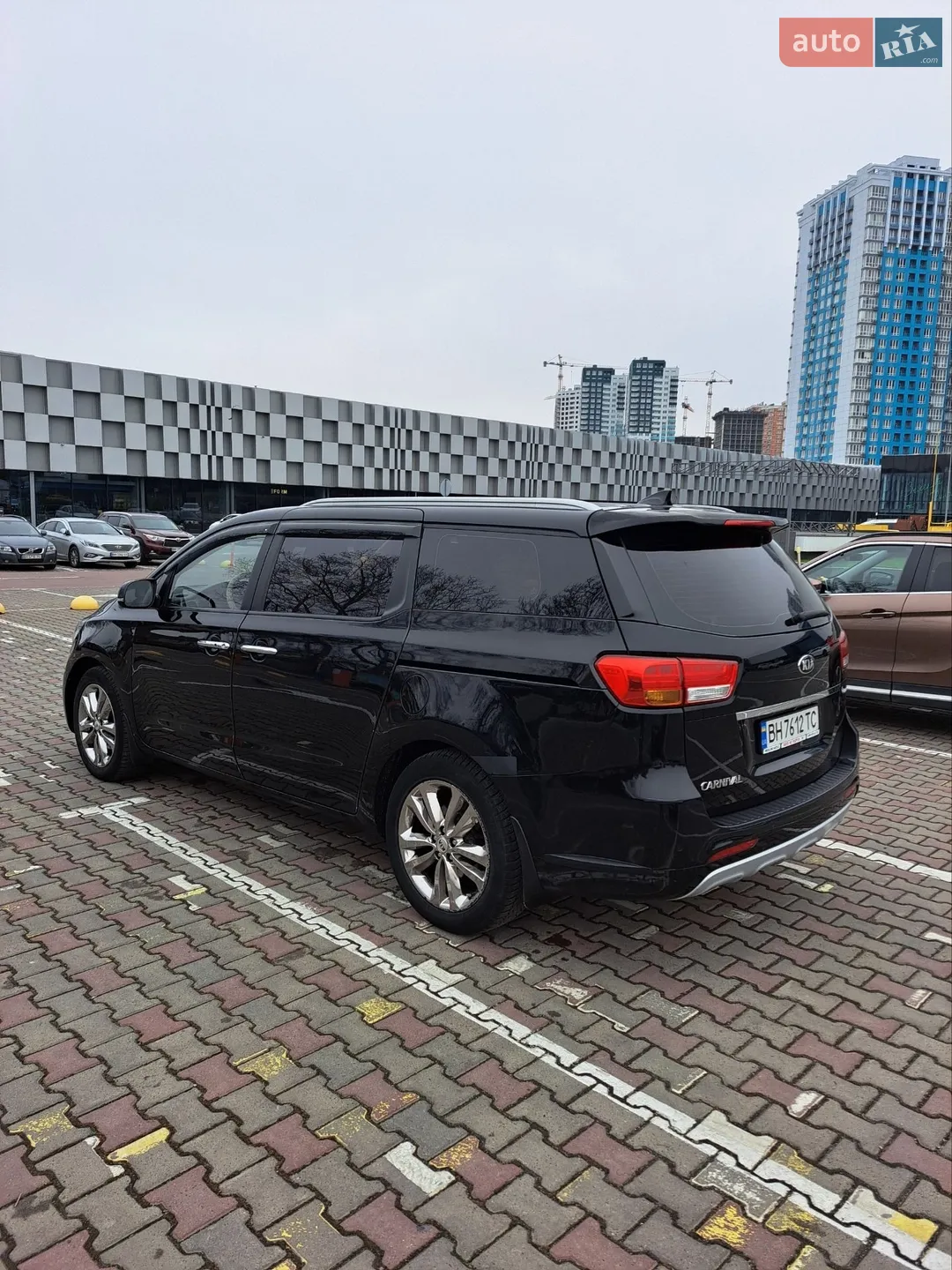 2014 Kia Carnival - мініатюра 8