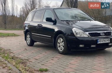 Минивэн Kia Carnival 2012 в Коростене