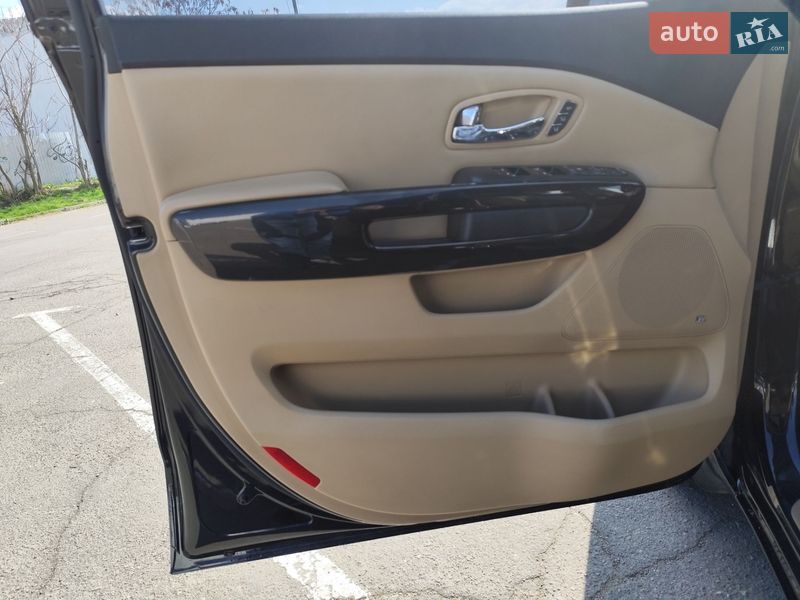 Мінівен Kia Carnival 2016 в Одесі фото 10 Мінівен Kia Carnival 2016 в Одесі