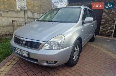 Мінівен Kia Carnival 2010 в Стрию