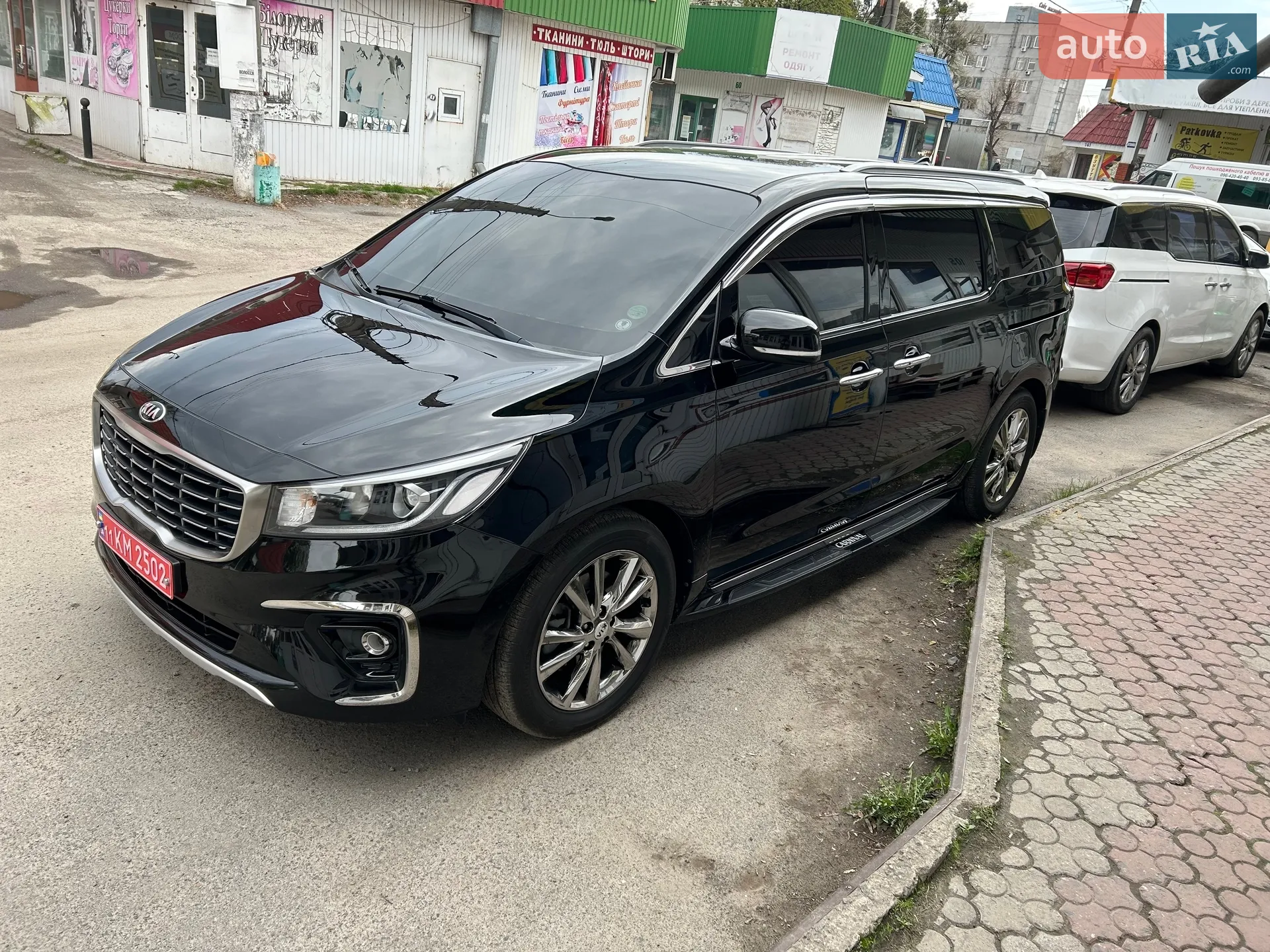 2018 Kia Carnival - фото 1