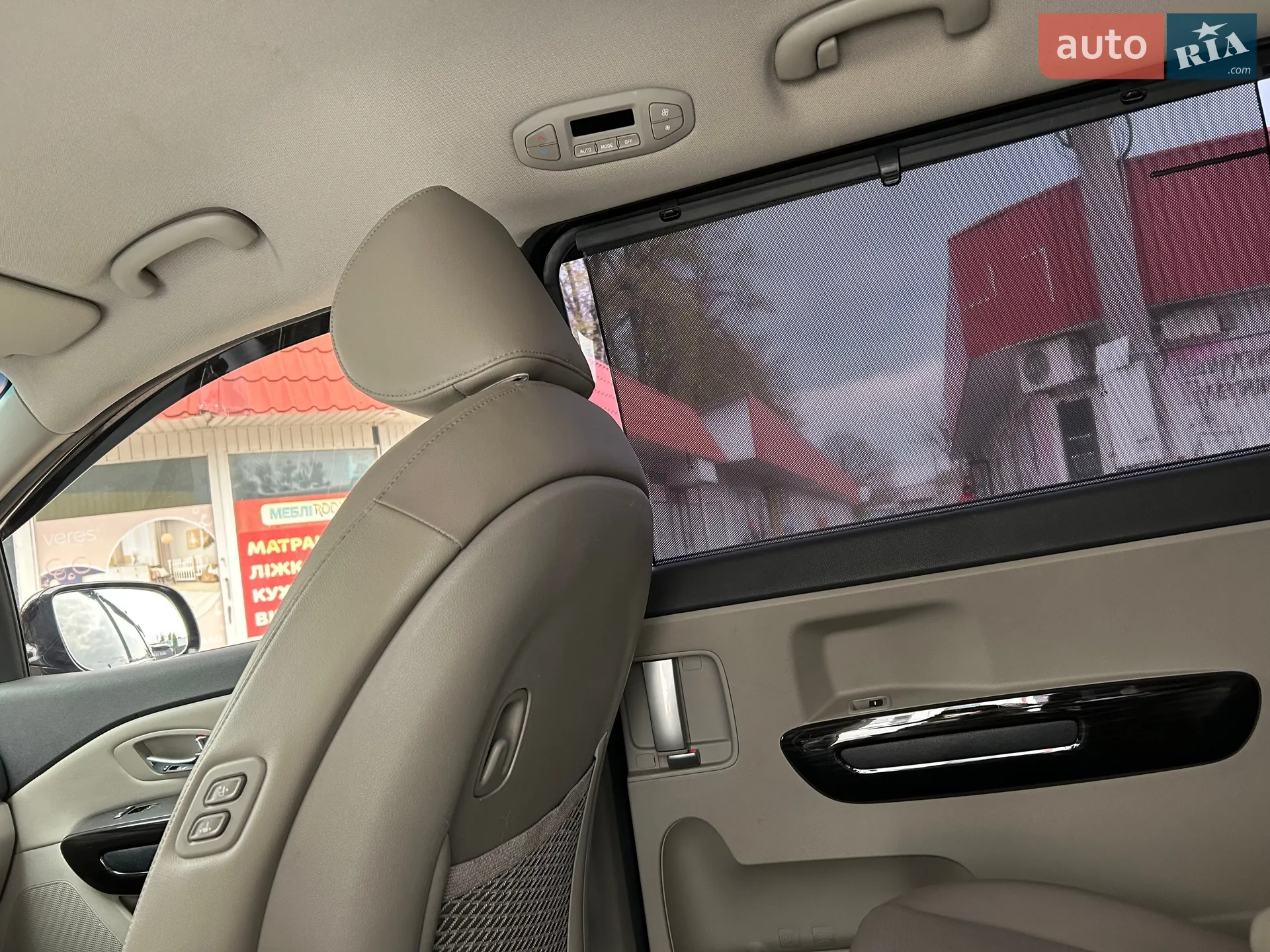 2018 Kia Carnival - мініатюра 11