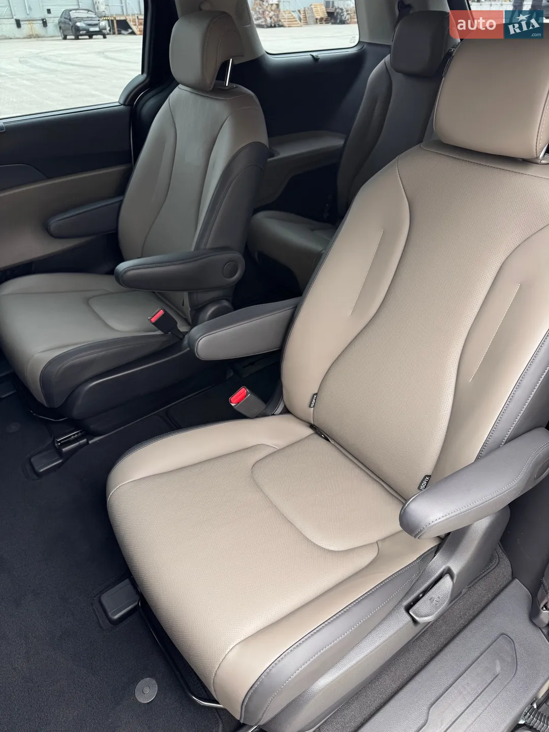 2024 Kia Carnival - мініатюра 30