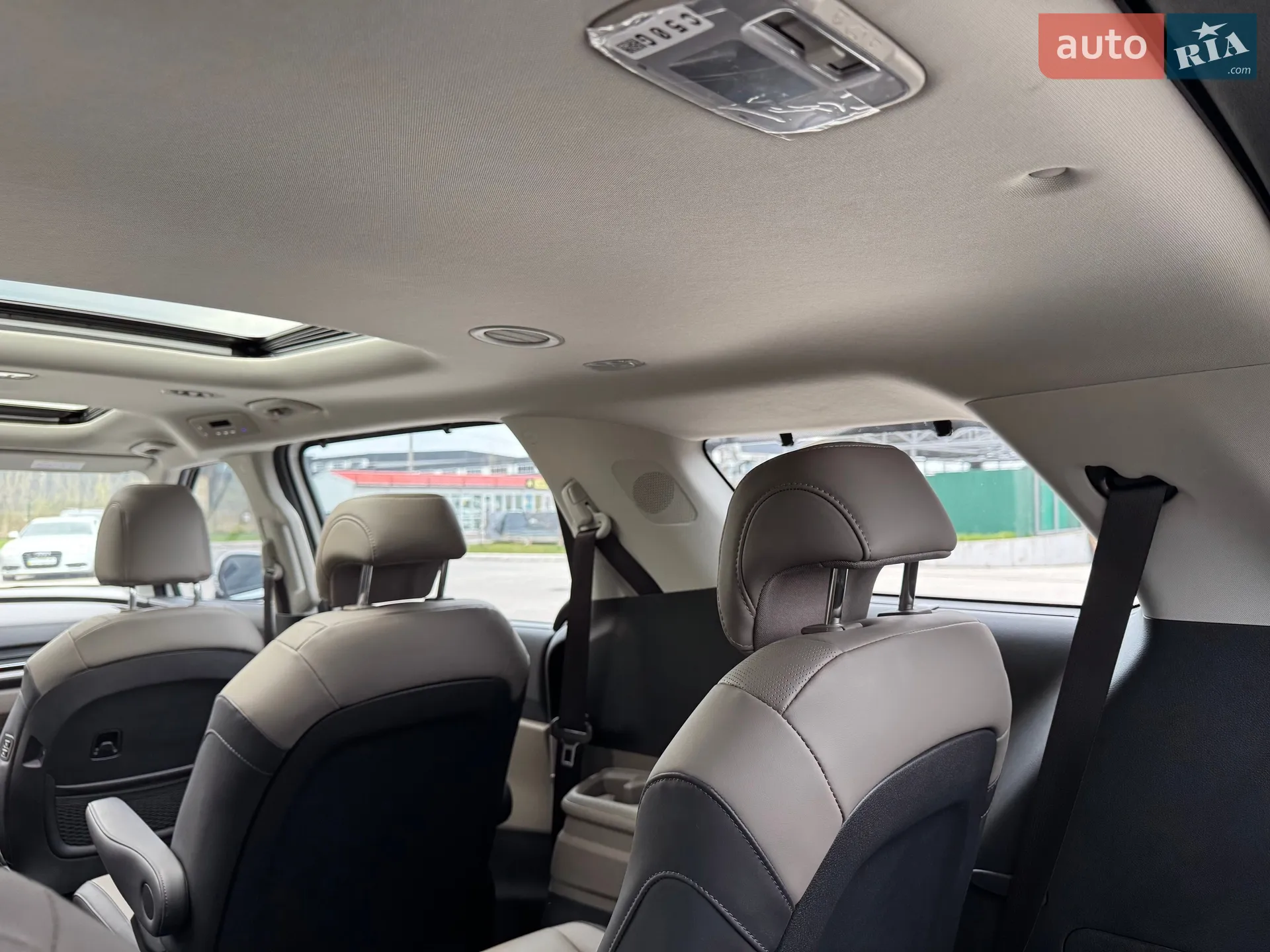 2024 Kia Carnival - мініатюра 45