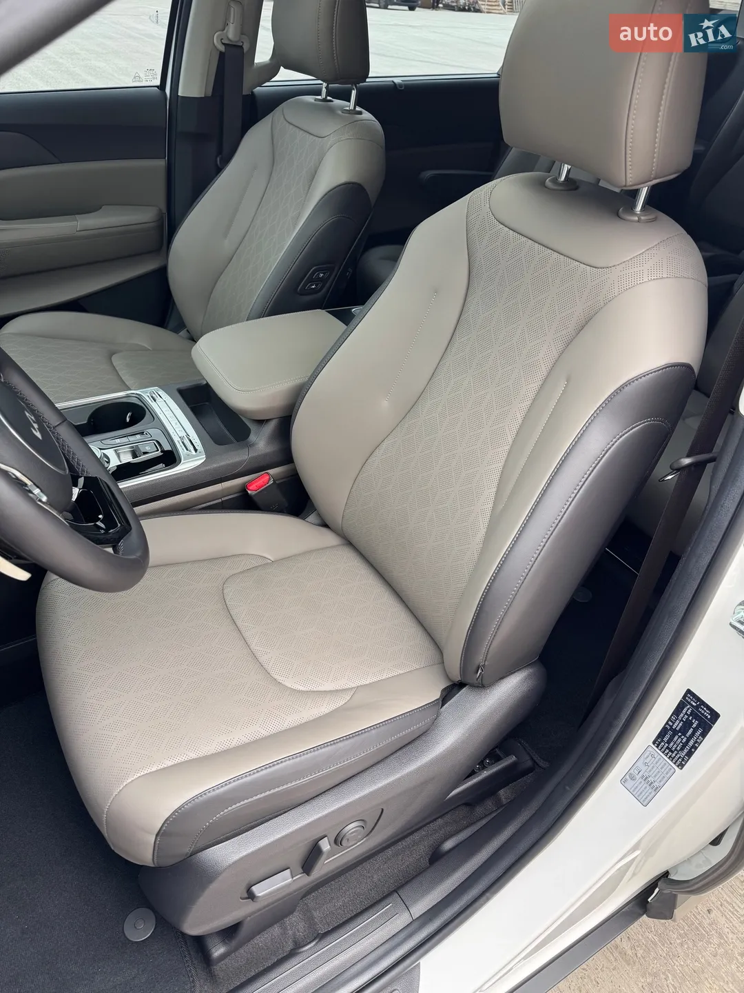 2024 Kia Carnival - мініатюра 55
