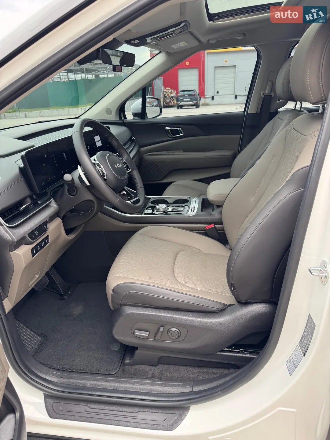 2024 Kia Carnival - мініатюра 56