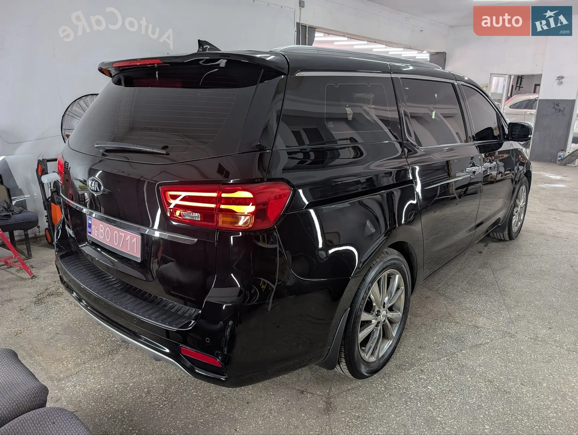 2018 Kia Carnival - мініатюра 2