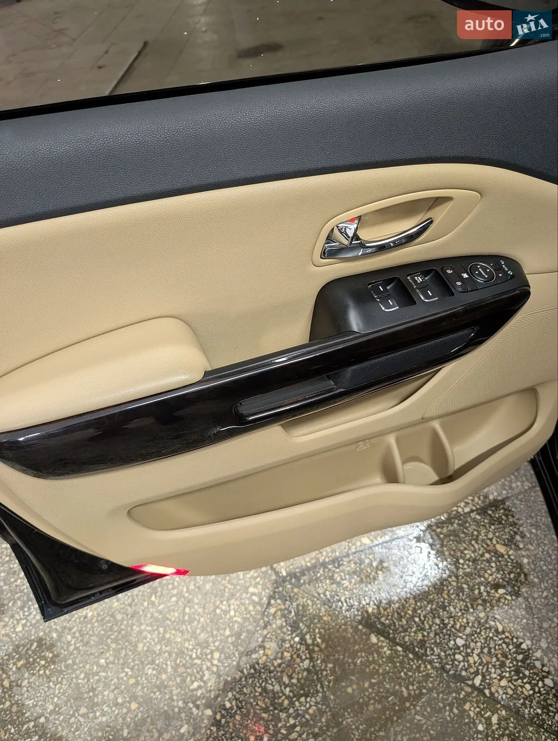2018 Kia Carnival - мініатюра 7