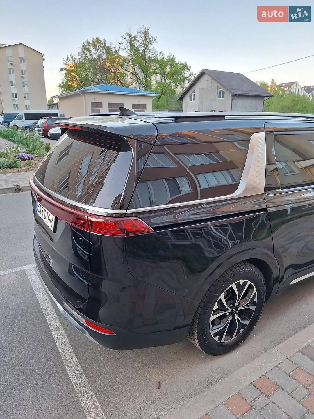2020 Kia Carnival - мініатюра 13
