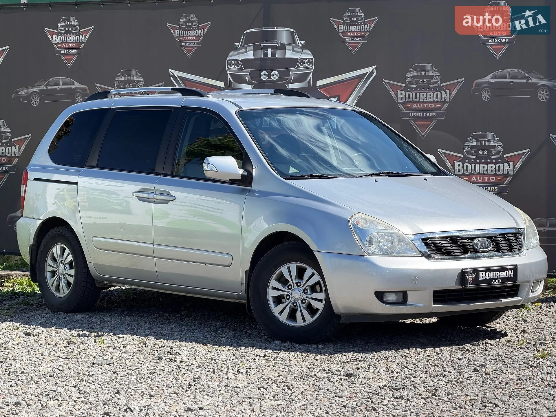 2012 Kia Carnival - фото 1