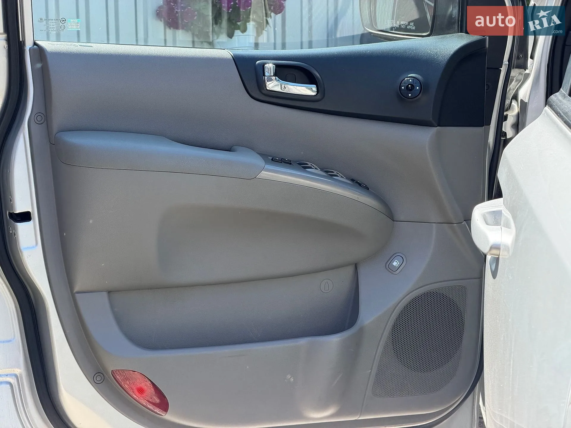2012 Kia Carnival - мініатюра 18