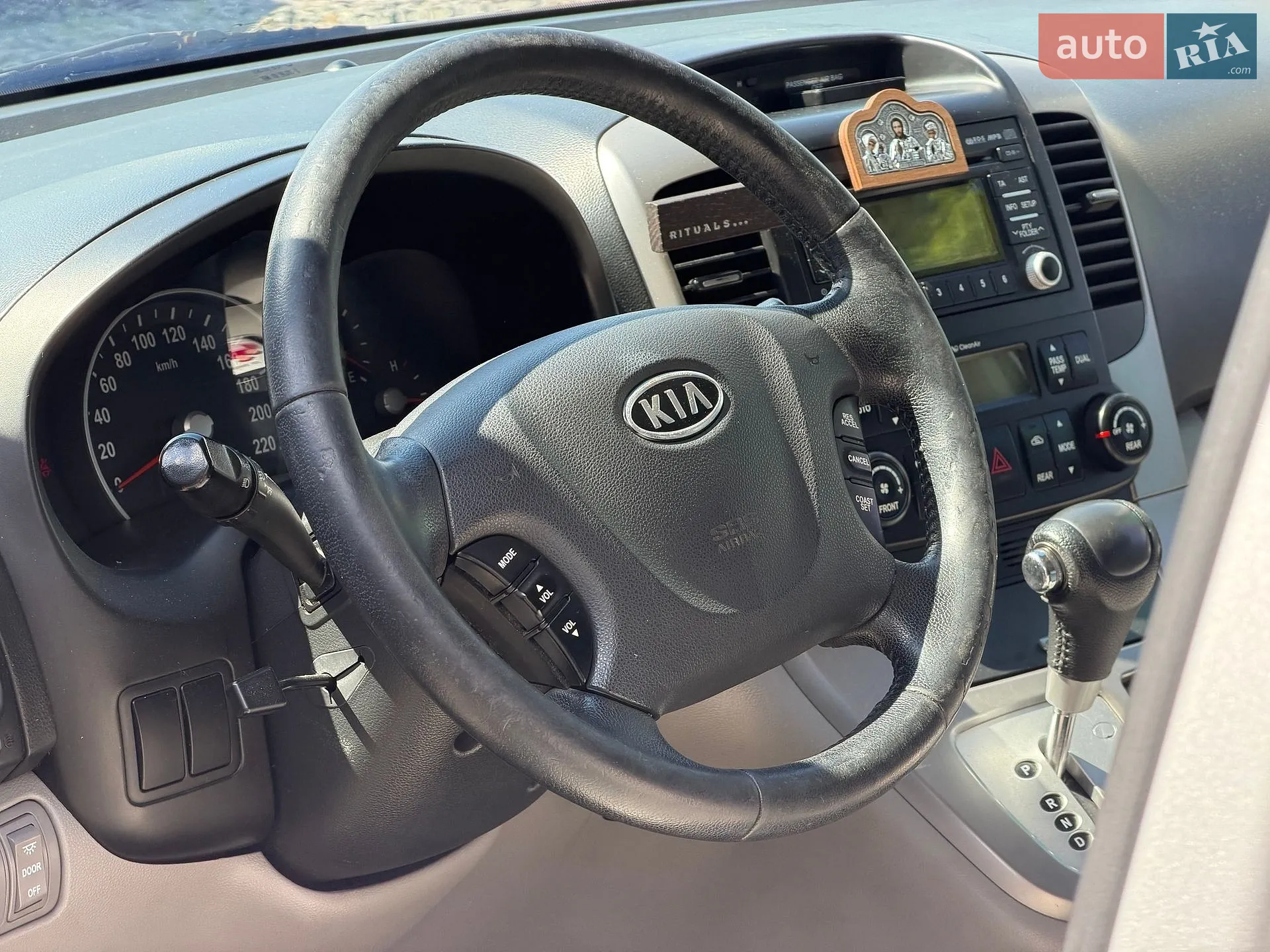 2012 Kia Carnival - мініатюра 38