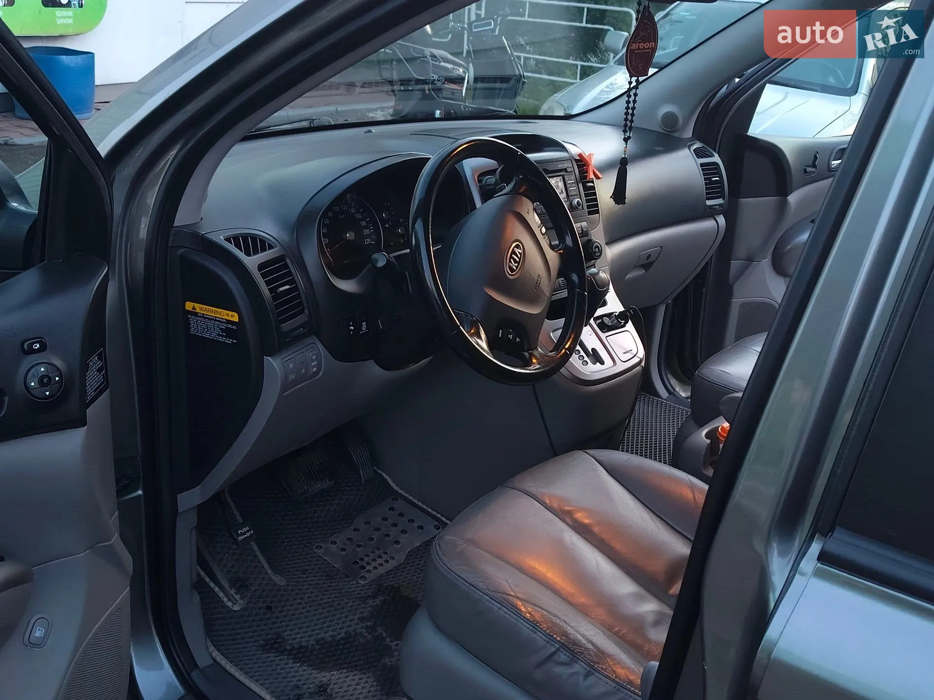 2011 Kia Carnival - мініатюра 3