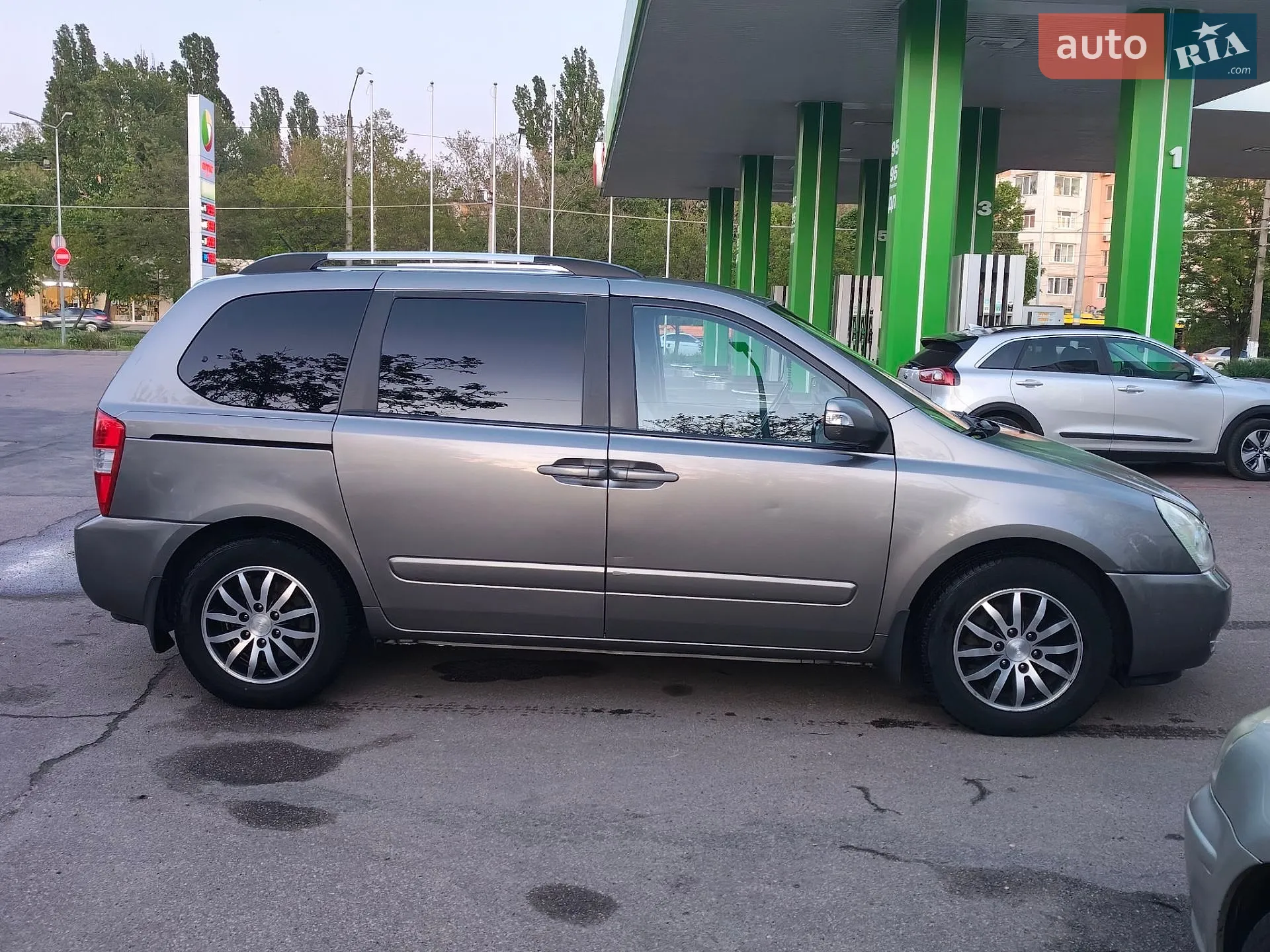 2011 Kia Carnival - мініатюра 5