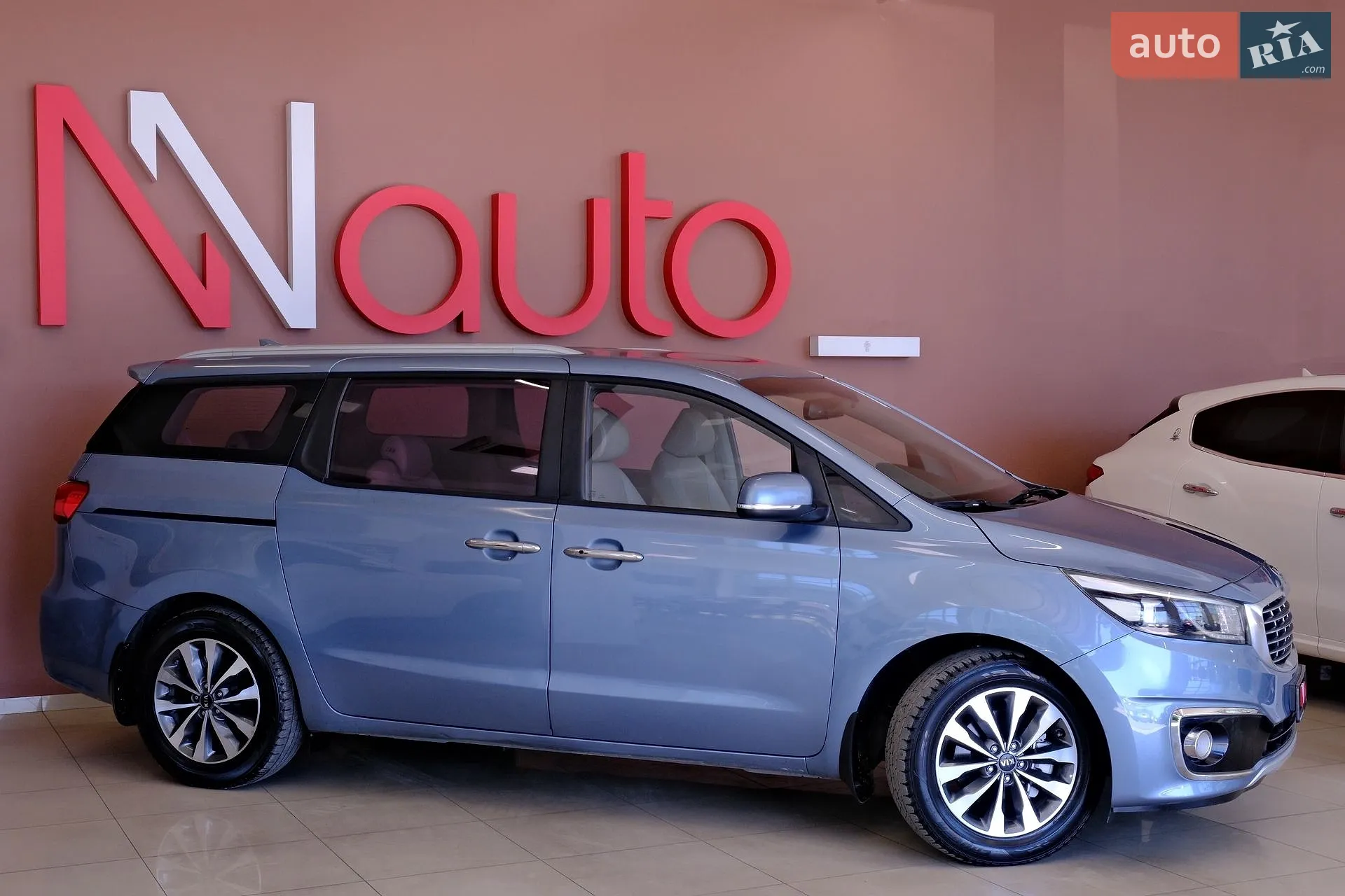 2014 Kia Carnival - мініатюра 8