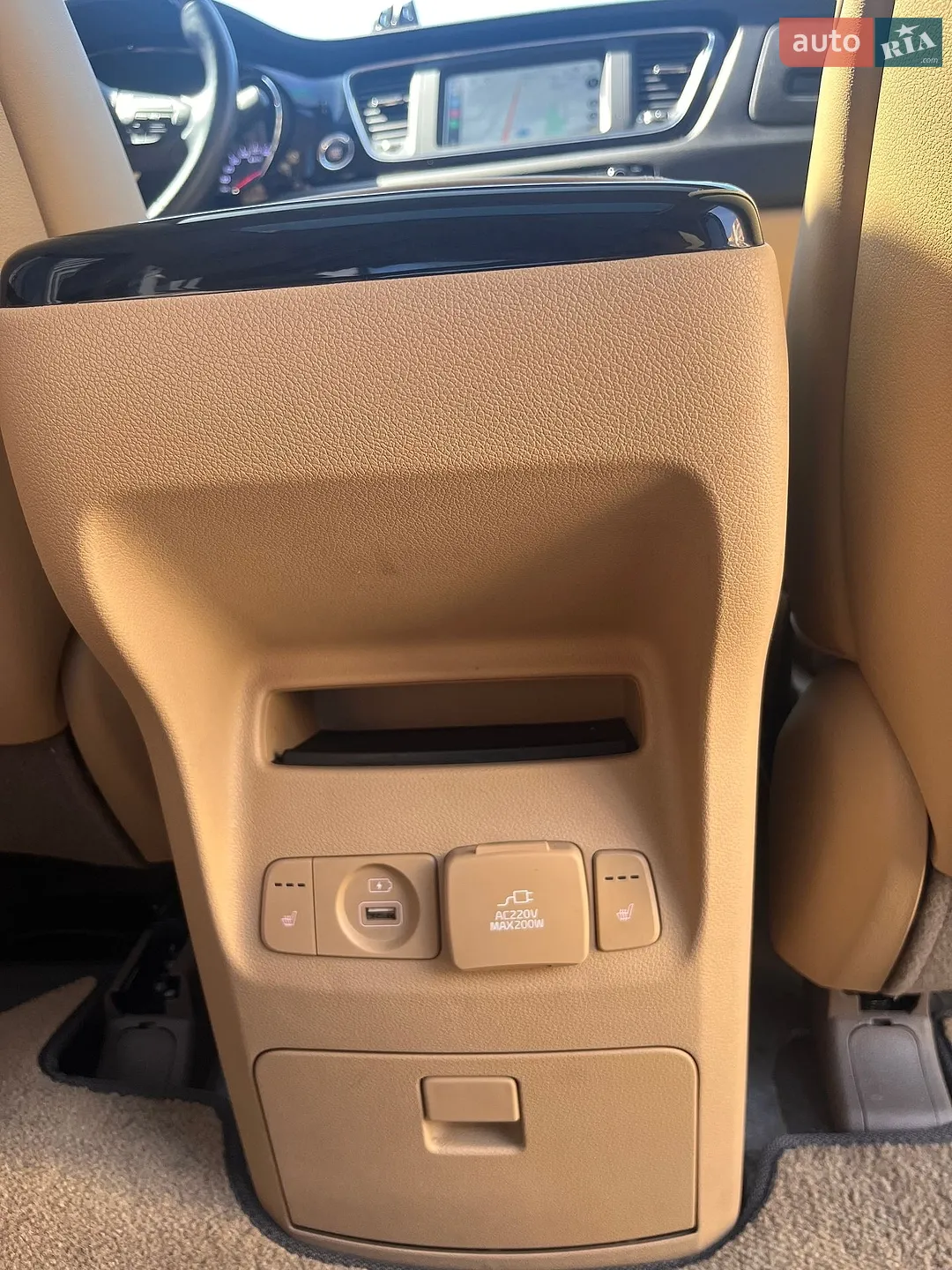 2018 Kia Carnival - мініатюра 15
