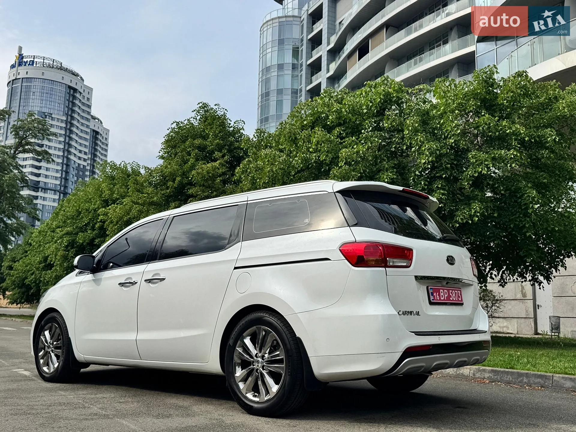 2018 Kia Carnival - мініатюра 7