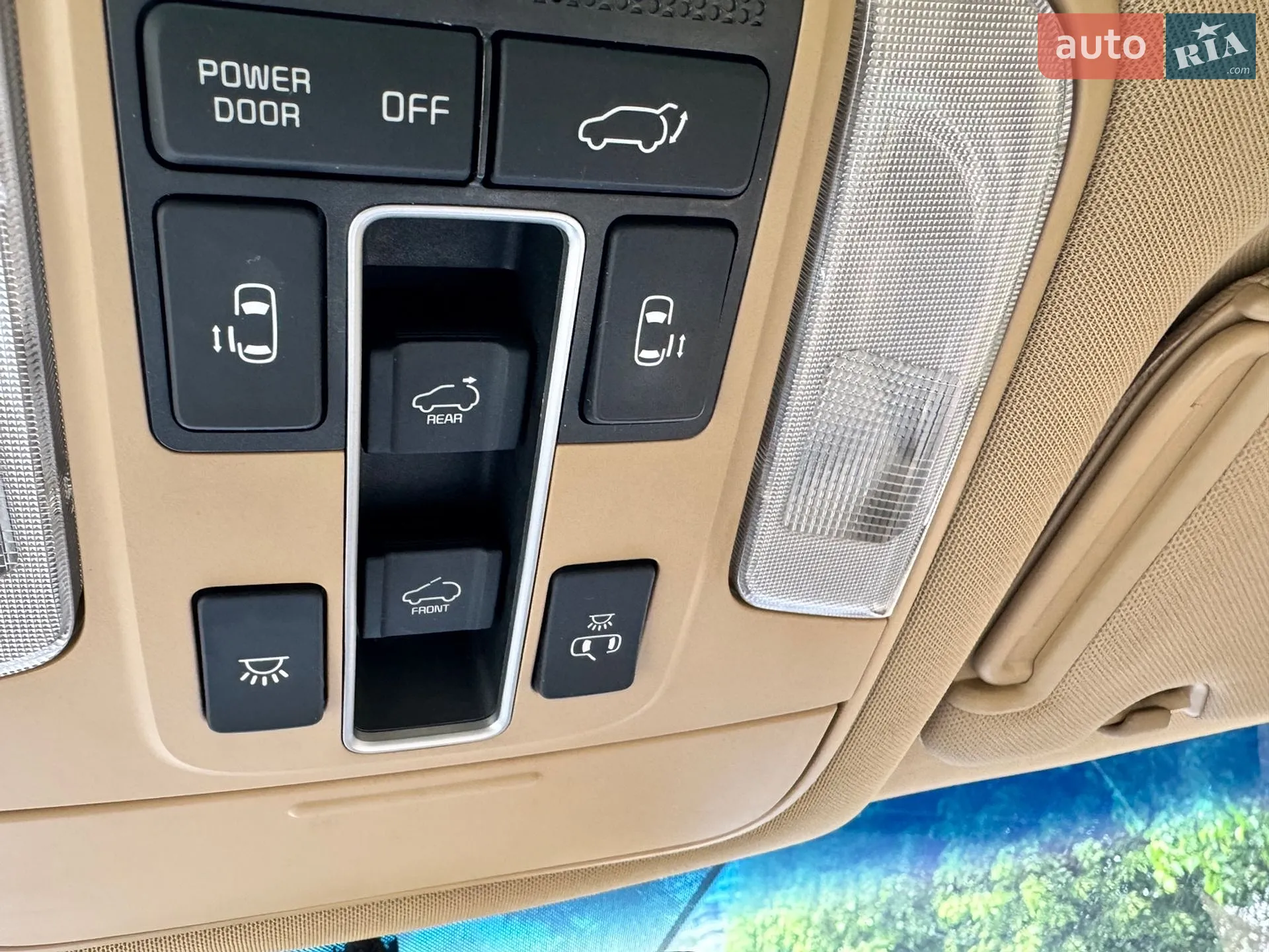 2018 Kia Carnival - мініатюра 34