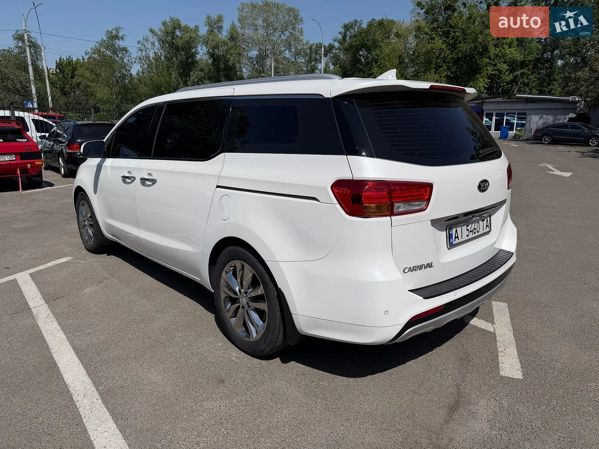 2016 Kia Carnival - мініатюра 5