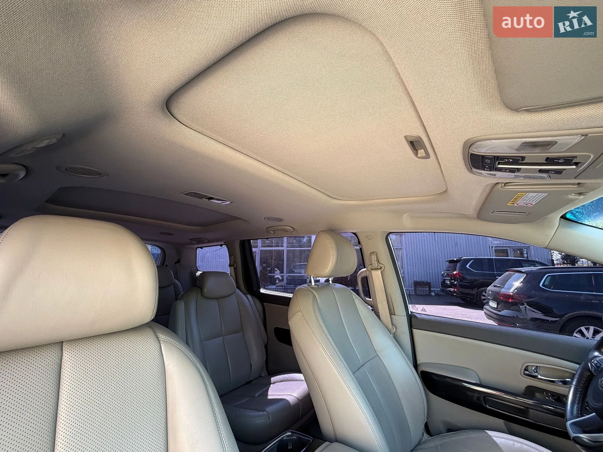 2016 Kia Carnival - мініатюра 33
