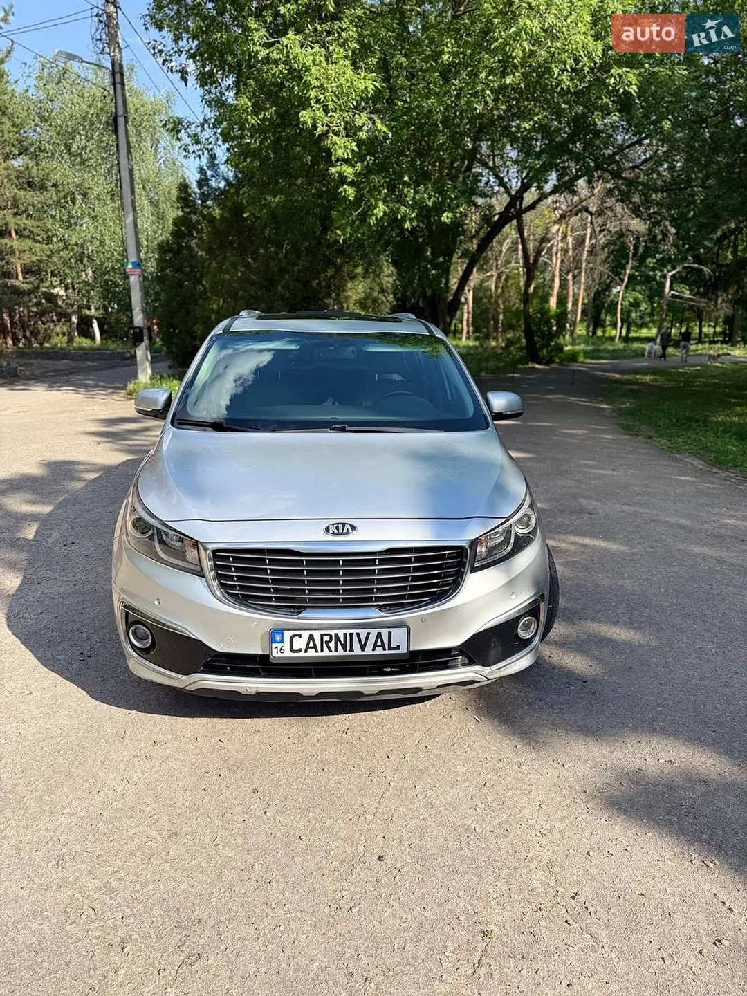 2015 Kia Carnival - мініатюра 2