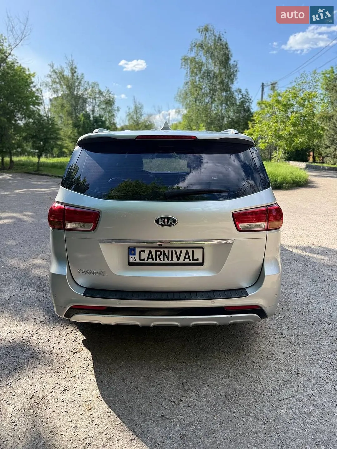 2015 Kia Carnival - мініатюра 8