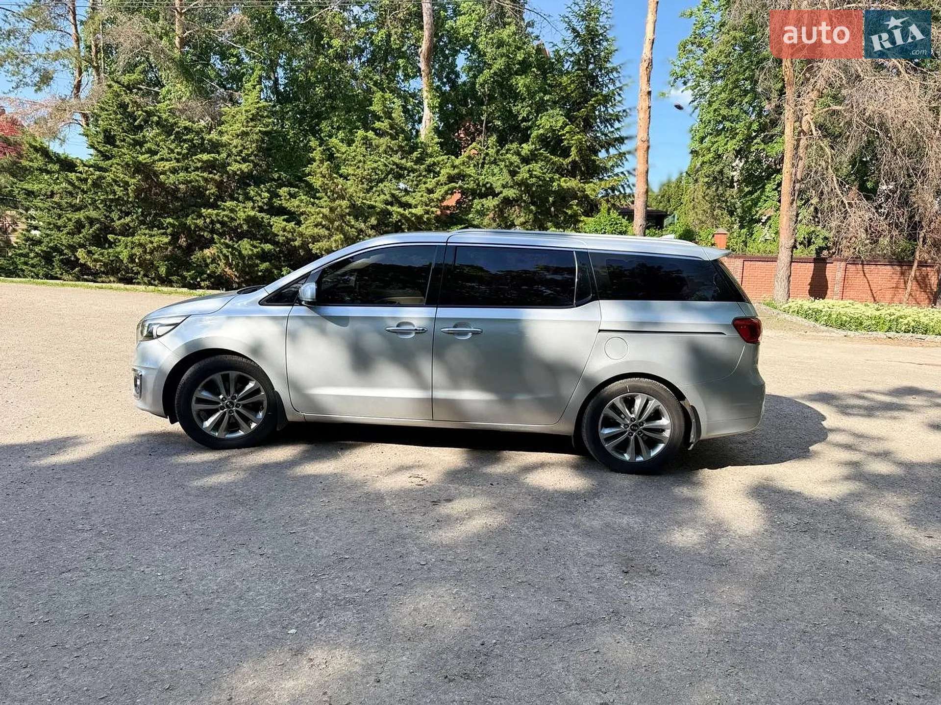2015 Kia Carnival - мініатюра 6